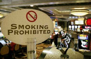Macau Legislators Pass Bill To Enforce Smoking Lounges In VIP Gaming Areas